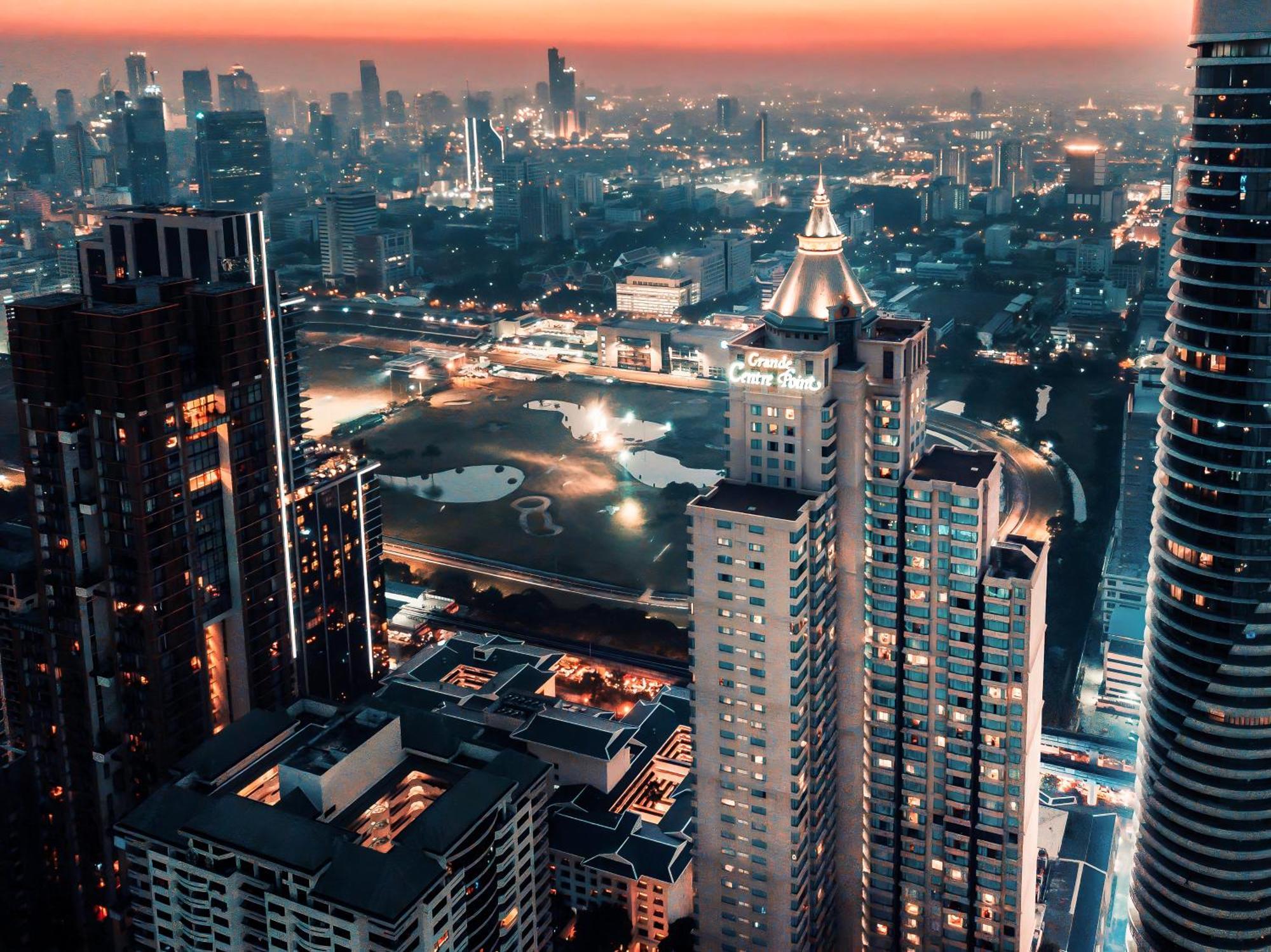 Grande Centre Point Hotel Ratchadamri Bangkok Exterior foto