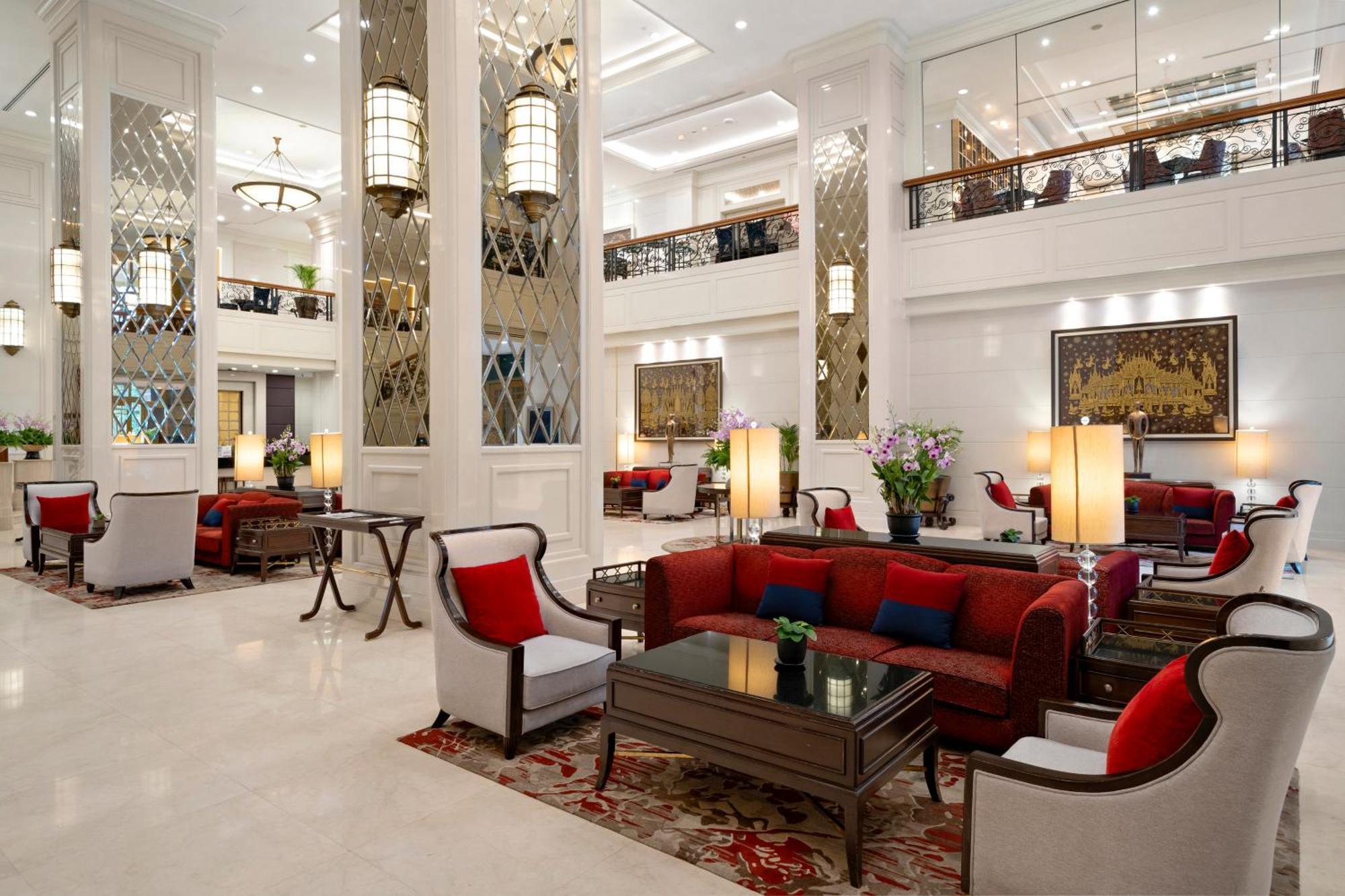 Grande Centre Point Hotel Ratchadamri Bangkok Exterior foto The lobby of the hotel