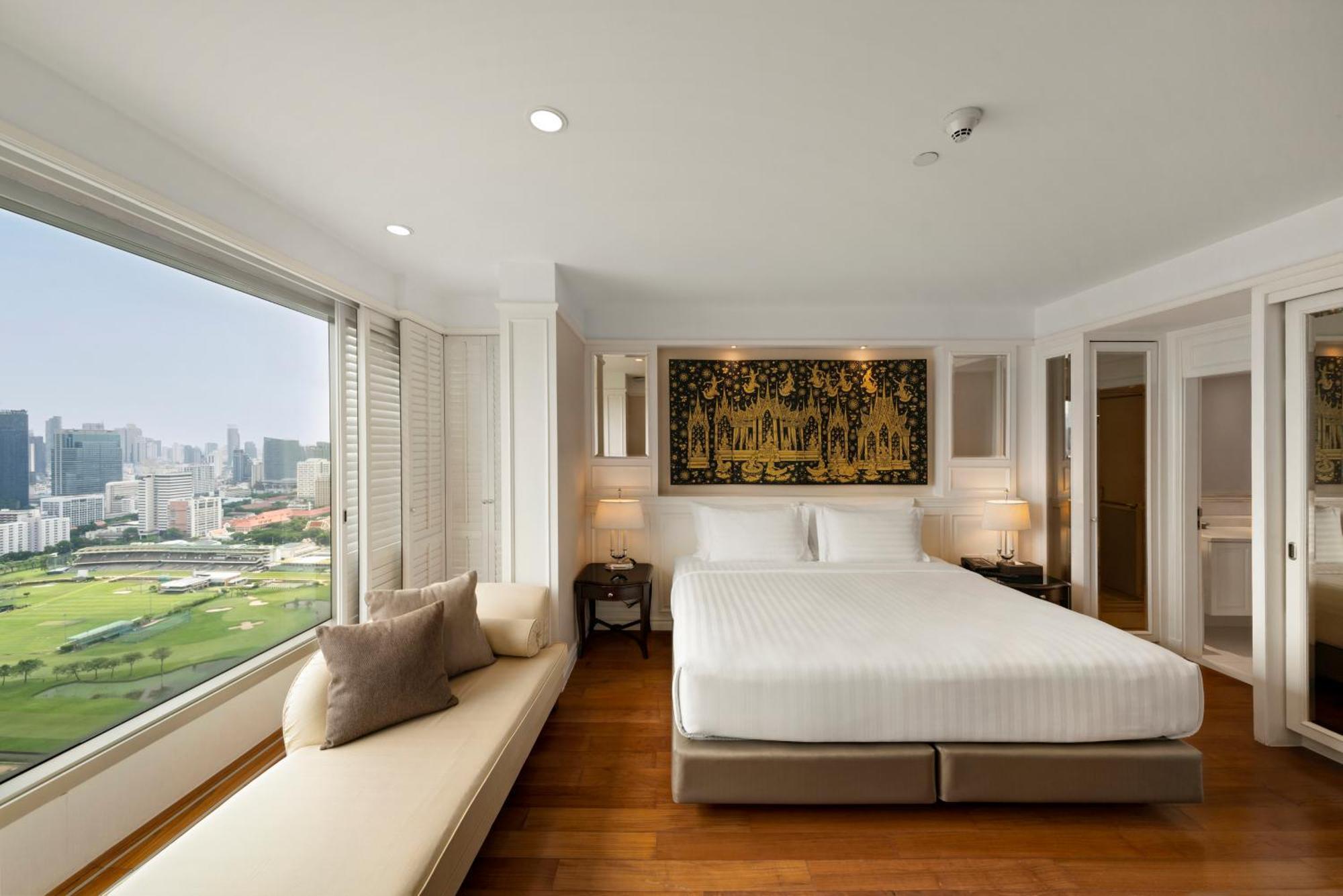 Grande Centre Point Hotel Ratchadamri Bangkok Exterior foto A bedroom at the hotel